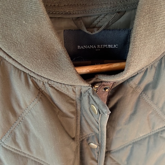 Army Green Quilted Jacket - Banana Republic - Picture 4 of 6